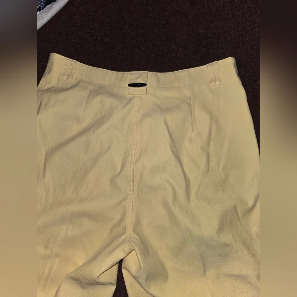 Jamie Sadock Size 8 Golf Capri In Butter Yellow One Small Spot Below Left Pocket